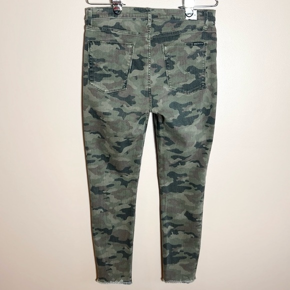 Hudson Barbara High Waist Super Skinny Jeans - Picture 6 of 10